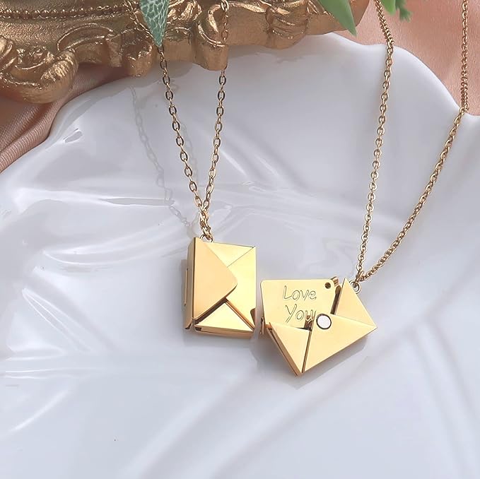 LOVE LETTER NECKLACE - DOZEN ROSES GIFT SET